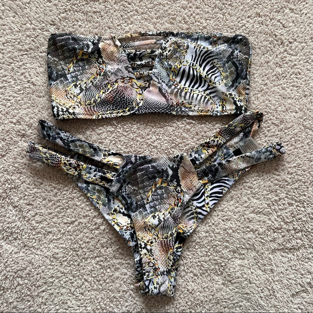 Blackbough Bikini